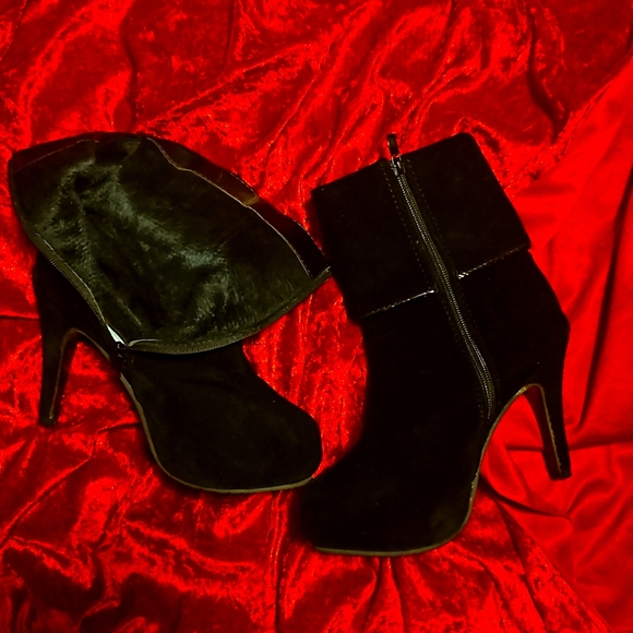 Women's Boots 4 in high heels buttons on the side black suede - Picture 3 of 6